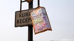 Lihat Lagi Poster Menggelitik Massa Pelajar di Kawasan DPR