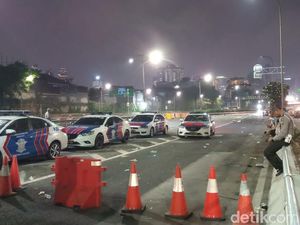 Massa Bubar dari Kawasan JCC, Polisi Masih Bersiaga