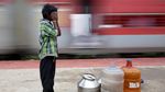 Perjuangan Bocah di India Tempuh 14 Km untuk Dapatkan Air