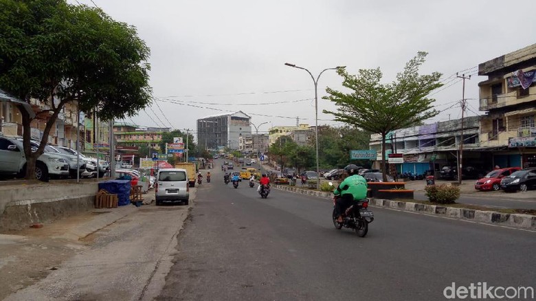 Sempat Membaik, Kualitas Udara di Jambi Malam ini Kembali Tidak Sehat Sempat Membaik, Kualitas Udara di Jambi Malam ini Kembali Tidak Sehat