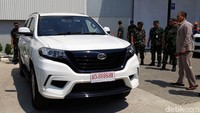 Kedatangan Kepala Staf TNI Angkatan Udara (KSAU), Marsekal TNI Yuyu Sutisna, ke pabrik mobil Esemka, PT. Solo Manufaktur Kreasi di Boyolali tersebut guna membeli 35 unit mobil Esemka Bima 1.3.