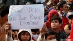 Lihat Lagi Poster Menggelitik Massa Pelajar di Kawasan DPR
