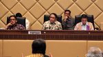 Anies dan Para Menteri Rapat Bareng DPR soal Pindah Ibu Kota