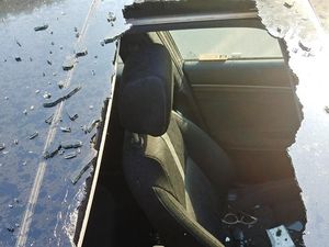 Kaca Honda Civic Meledak Gara-gara Taruh Sampo di Dalam Mobil
