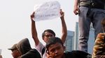 Lihat Lagi Poster Menggelitik Massa Pelajar di Kawasan DPR