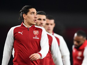 Sudah Pulih Cedera, Bellerin Belum Tentu Main Lawan MU