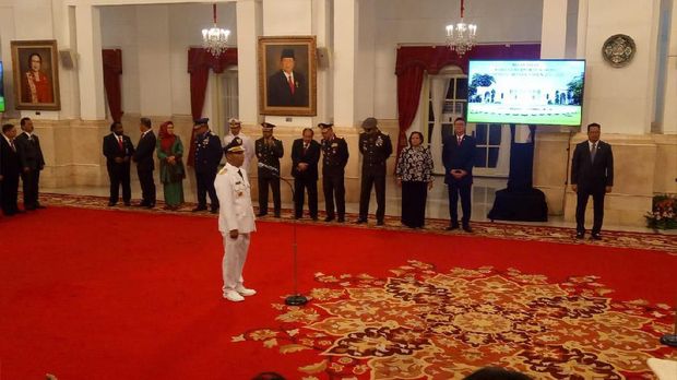 Jokowi Lantik Wagub Bengkulu Dedy Ermansyah di Istana