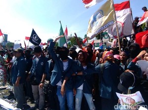 Revolusi Politik Ruang Publik