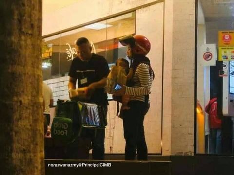 Cerita Sebenarnya di Balik Foto Wanita Bawa Anak yang Dikira Driver Ojol
