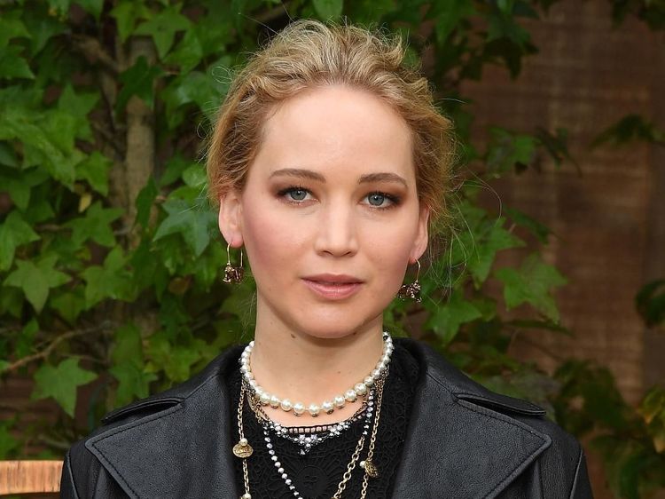 10 Nama Julukan Kocak Artis Hollywood, Ikan Mas sampai Kodok