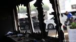 Sisa-sisa Demo Rusuh di Slipi: Pos Polisi dan Motor Hangus Terbakar