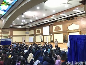 Al-Azhar Doa Bersama untuk Kesembuhan Faisal Amir, Mahasiswa Kampus Lain Hadir