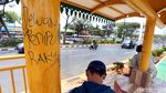 Vandalisme Halte di Kawasan Senayan Pascademo Pelajar