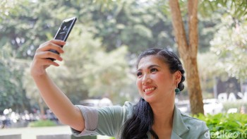 Ukuran kamera selfienya 8 MP. (Foto: Adi Fida Rahman/detikINET)
