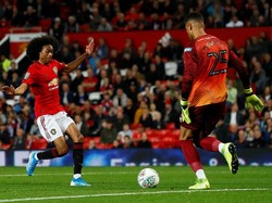 Melawan Rochdale di Stadion Old Trafford, Kamis (26/9) dini hari WIB, Ole Gunnar Solskjaer melakukan perubahan besar-besar dalam susunan starter dengan menurunkan banyak pemain pelapis. Istimewa/Jason Cairnduff/Reuters.