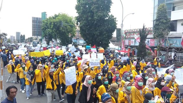 Mahasiswa dan Pelajar Bergabung dalam Aksi #MagelangBergerak