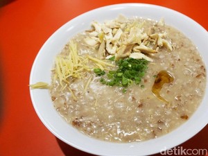 Bubur Cap Tiger: Bubur Ayam Klasik Plus Topping Ayam Kampung dan Telur Pitan