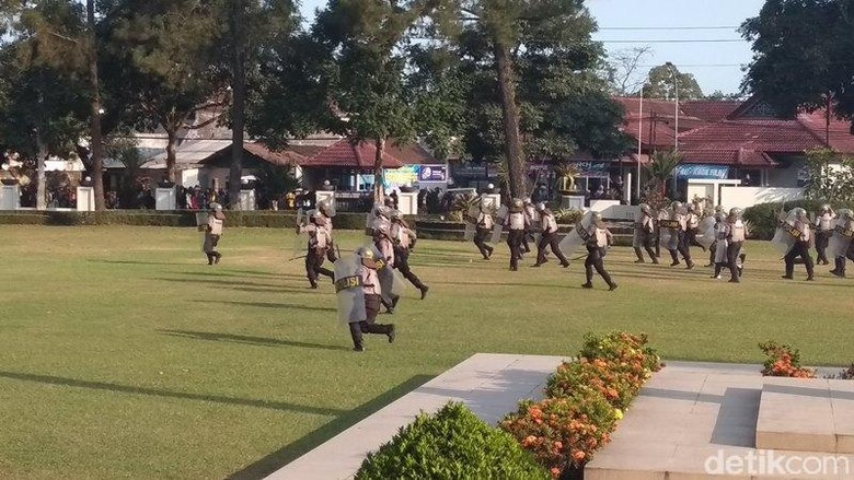 Total Kerusakan di Pemkot Magelang Pasca Ricuh Nilainya Rp 150 Juta Total Kerusakan di Pemkot Magelang Pasca Ricuh Nilainya Rp 150 Juta