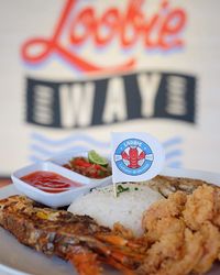 Kenyal Gurih Lobster Bisa Dinikmati Untuk Makan Siang di Sini
