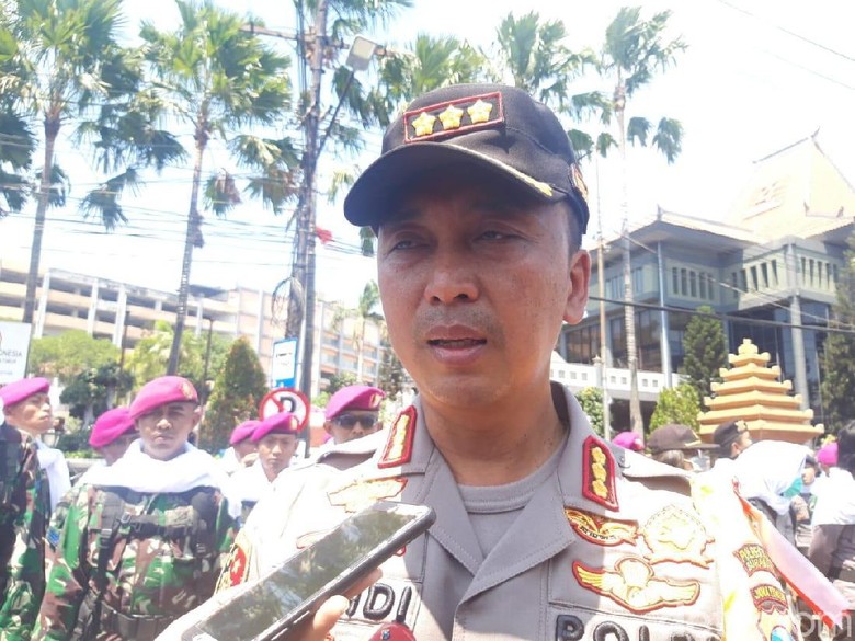 Sempat Ditunda, Laga Persebaya Vs Borneo FC Akhirnya Diizinkan Polisi Sempat Ditunda, Laga Persebaya Vs Borneo FC Akhirnya Diizinkan Polisi