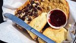 Di Kafe Tertua di Kanada Ini Bisa Ngeteh dengan Pemandangan Alam yang Indah