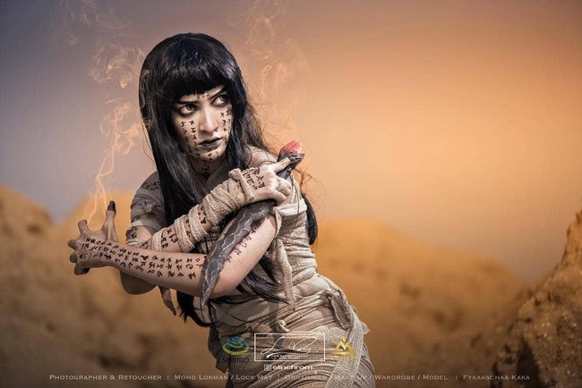 Tak hanya tampil seperti Barbie, wanita 26 tahun itu juga kerap menirukan tokoh-tokoh fiksi lainnya. Di foto ini ia tampil seperto mumi yang terinspirasi dari film Mummy Ahmanet.  Foto: Instagram @@fykaaschaa