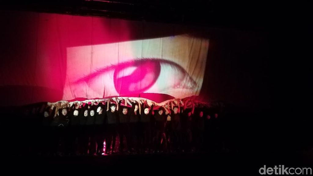 Mosaik Damai ala Teater Mandiri Mosaik Damai ala Teater Mandiri