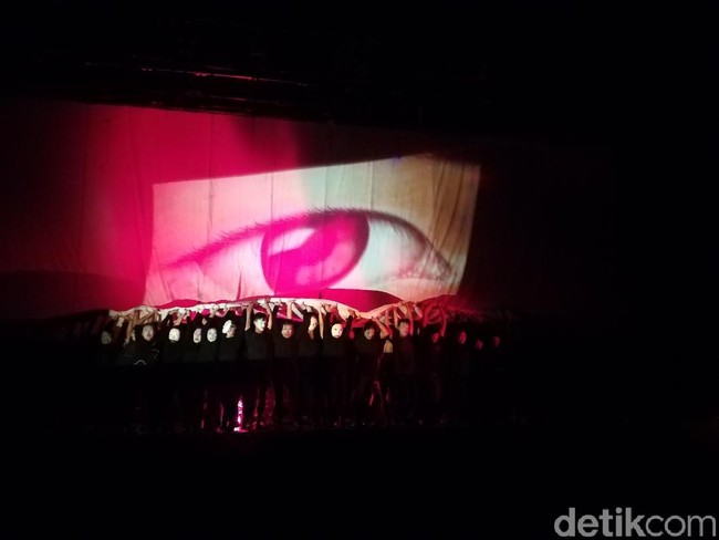 Mosaik Damai ala Teater Mandiri