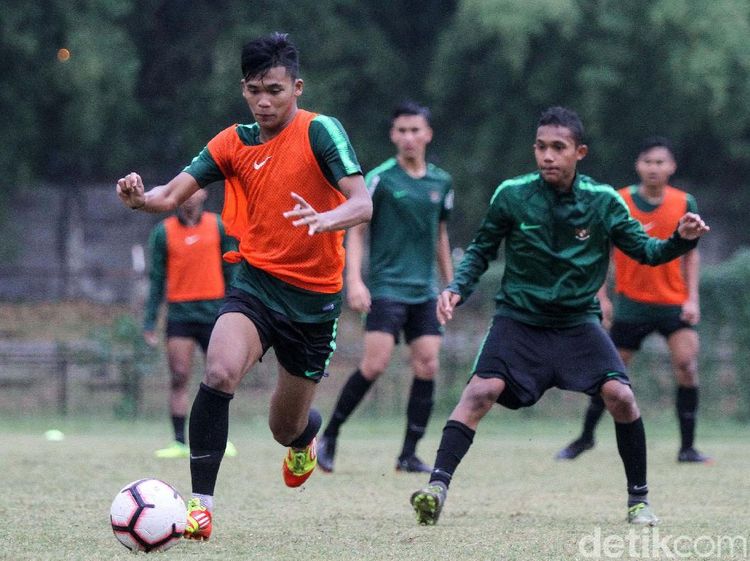Timnas U-19 Gelar Latihan di Stadion Pajajaran