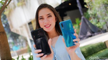 Galaxy A30s dilepas seharga Rp 3 jutaan. (Foto: Adi Fida Rahman/detikINET)