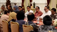 Pertemuan itu bertujuan untuk membahas berbagai permasalahan, seperti kebakaran hutan dan lahan (karhutla), permasalahan Papua, hingga perihal demonstrasi mahasiswa menolak UU KPK baru-RUU KUHP.