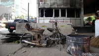 Pos Polisi Slipi dibakar massa pada Selasa (24/9/2019) sekitar pukul 21.50 WIB.