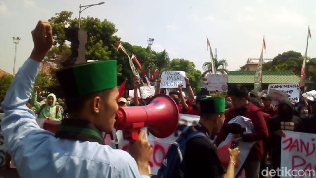 Mahasiswa Bergerak, Alun-alun Kudus Mulai Dipenuhi Massa Aksi