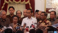 Presiden Joko Widodo (Jokowi) bertemu dengan sejumlah tokoh nasional dan pimpinan ormas lintas agama di Istana Merdeka, Jakarta, Kamis (26/9/2019).