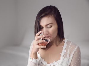 5 Manfaat Minum Air Putih Setelah Bangun Tidur yang Perlu Kamu Tahu