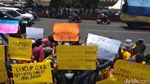 Massa Aksi #MagelangBergerak Long March ke DPRD Kota Magelang