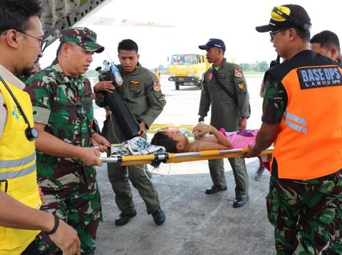 TNI AU Evakuasi 14 Korban dan Pengungsi Pascarusuh di Wamena