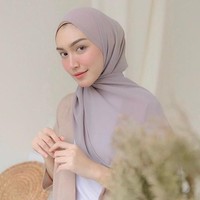 Melody Prima Ananda atau dikenal dengan nama Melody Prima memulai kiprahnya di dunia entertaiment dengan membintangi sinetron “Dia Bukan Cinderella” pada 2008. Melody berperan sebagai Amanda. Foto: instagram @melodyprima