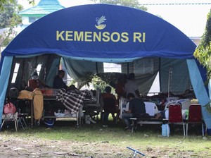 Mensos Jamin Bantuan Gempa Ambon Disalurkan ke Daerah yang Sulit Terjangkau