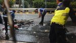 Mulai Diperbaiki, Begini Parahnya Kerusakan Gerbang Tol Depan DPR
