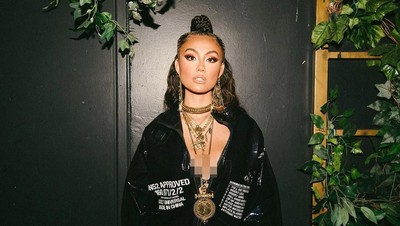 Party Bareng Agnez Mo, Gayanya Menggoda