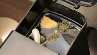Sekadar saran, kalau mau pakai coffeemaker di kamar, dicek-cek dulu ya. (Foto: via Boredpanda.com)