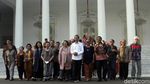 Jokowi Bersama Tokoh Nasional Bahas Karhutla Hingga Demo