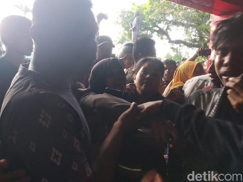 Cerita Duka Mahasiswa Kendari Tewas Tertembak Saat Demonstrasi