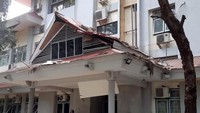 Gedung Universitas Pattimura pun mengalami kerusakan ringan akibat gempa yang mengguncang wilayah Ambon, Maluku, Kamis (26/9/2019). Antara Foto/Humas BNPB.