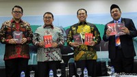 Ketua DPR Bambang Soesatyo, Wakil Ketua DPR Fadli Zon dan anggota DPR Komisi III Arteria Dahlan menghadir peluncuran buku Wakil Ketua DPR  Fahri Hamzah.