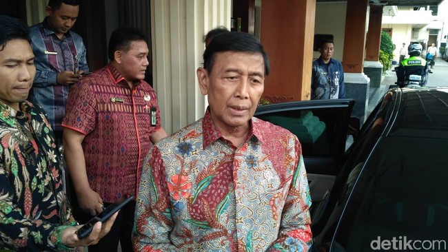 5 Fakta Kulineran Wiranto, Makan di Dapur Umum hingga Pencinta Makanan Solo