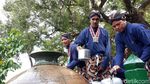 Melihat Tradisi Nguras Enceh di Pemakaman Raja-raja Imogiri