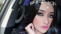 Wanita berusia 26 tahun ini punya hobi berdandan dan cosplay. (fykaaschaa/Instagram)