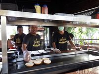 Murah Meriah, Burger Bakar Rp 18.000 yang Juicy Dagingnya
